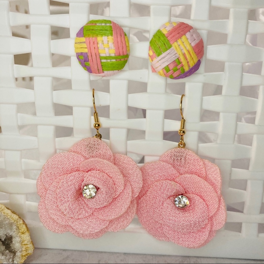 Mesh flower drop earring & plaid stud earring set
